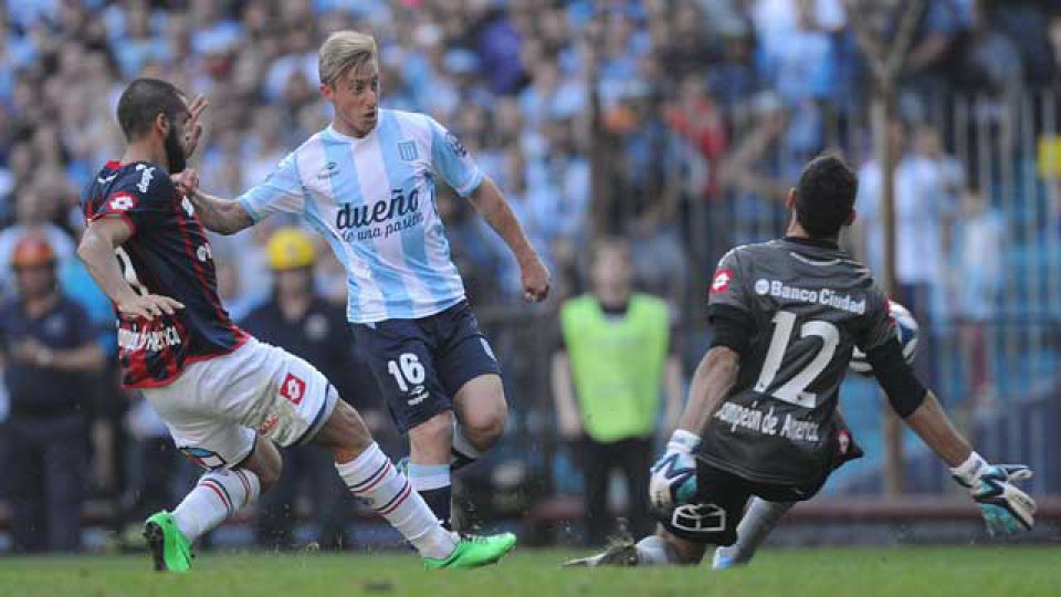 Racing baj&oacute; a San Lorenzo y es puntero.
