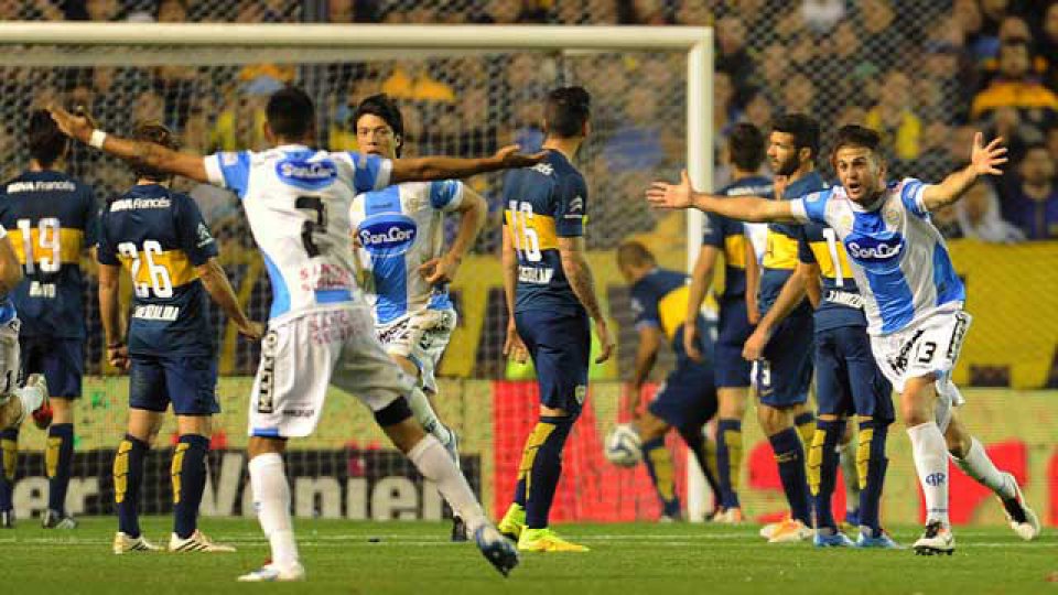 Hist&oacute;rico triunfo de la Crema en la Bombonera.