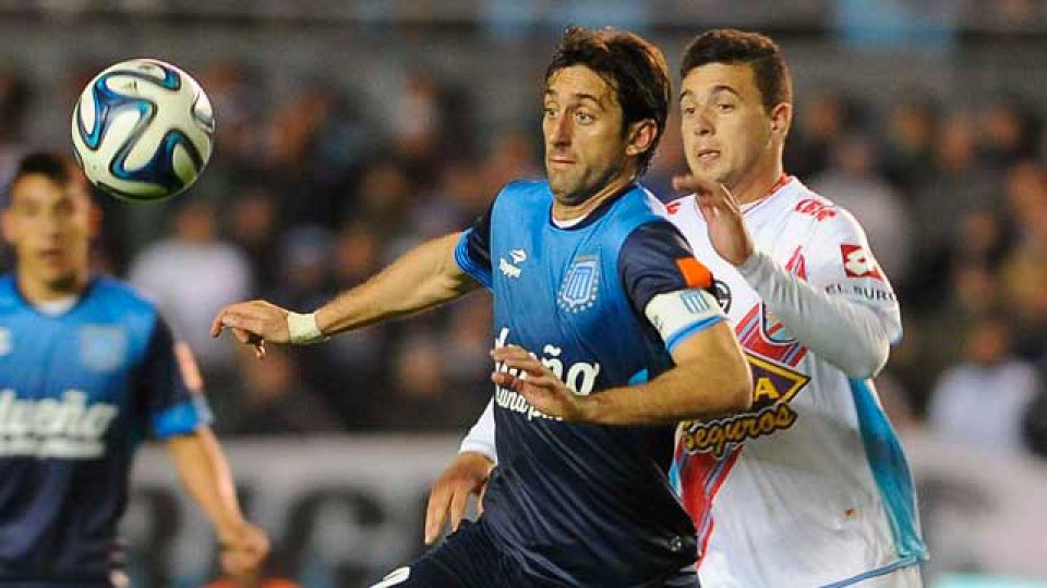 Racing le gan&oacute; a Arsenal 1 a 0 en el final del encuentro.