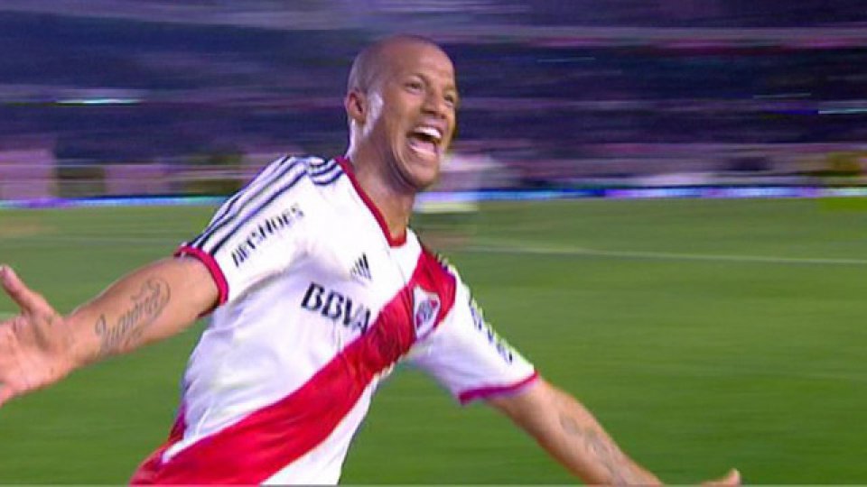 El Millonario se puso en ventaja con dos gol de s&aacute;nchez.