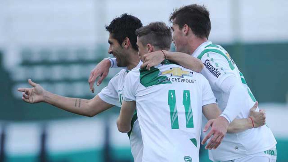 El paraguayo Salcedo le dio la victoria al Taladro.