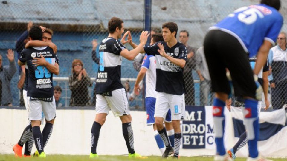 El Tripero logr&oacute; sus primeros tres puntos en el torneo.