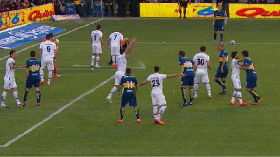 El Boca del Vasco arranc&oacute; con ambici&oacute;n su choque ante V&eacute;lez.