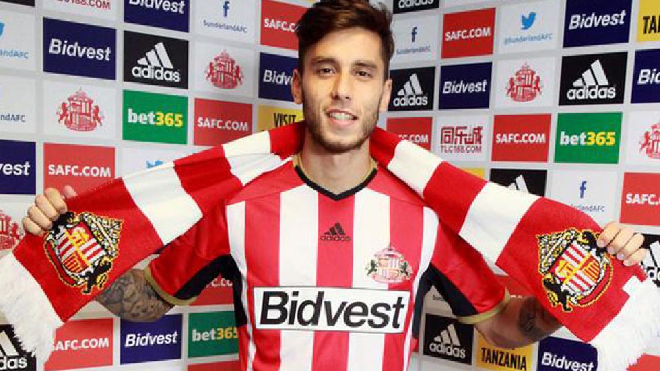 Álvarez llega del Inter, donde jugó 90 partidos y anotó 14 goles.