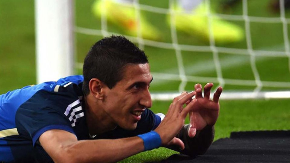 El Fideo fue clave en la victoria con tres asistencias y un gran gol.