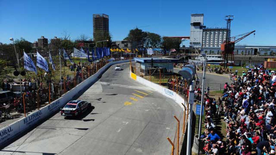 Girolami se quedó con las dos carreras en Santa Fe.