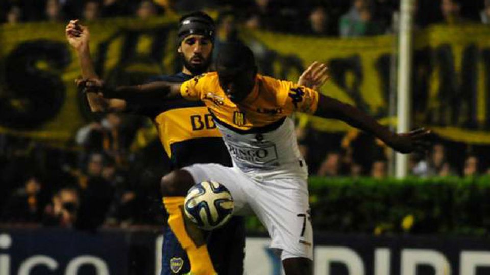 Olimpo termin&oacute; el partidos con dos jugadores menos.
