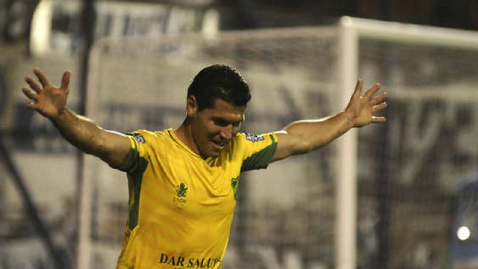Yacuzzi convirti&oacute; su primer gol en el torneo.