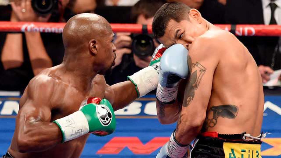 En Las Vegas, el norteamericano fue superior al argentino.