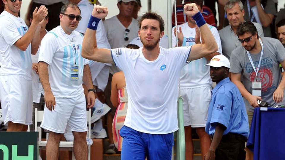 Mayer igualó la serie para la Argentina.