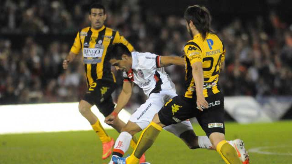 Sobre el final, Newell&acute;s venci&oacute; por 1-0 a Olimpo.
