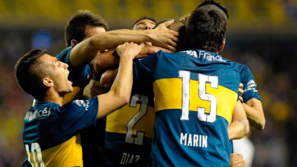 El Xeneize se metió en octavos con un 3-0 sobre Central.