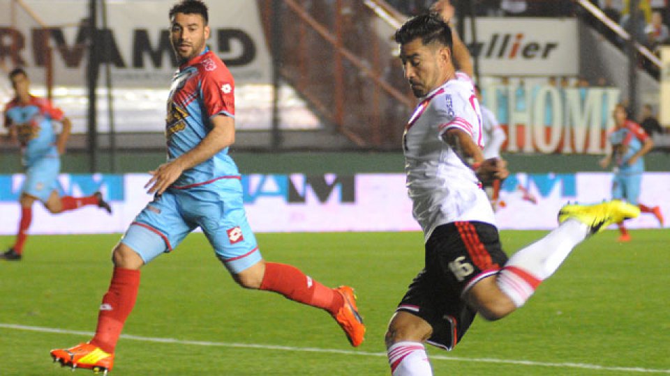 Arsenal hizo un buen partido y neutraliz&oacute; a River.