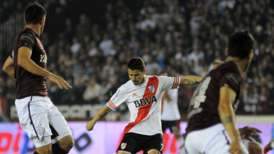 River empat&oacute; con Lan&uacute;s y cedi&oacute; terreno.