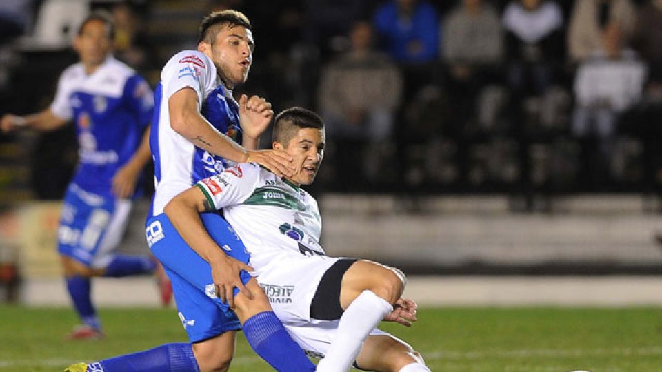 Sarmiento terminó con dos hombres menos.