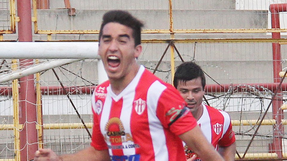 Lisando Alzugaray le dio el empate al Decano.