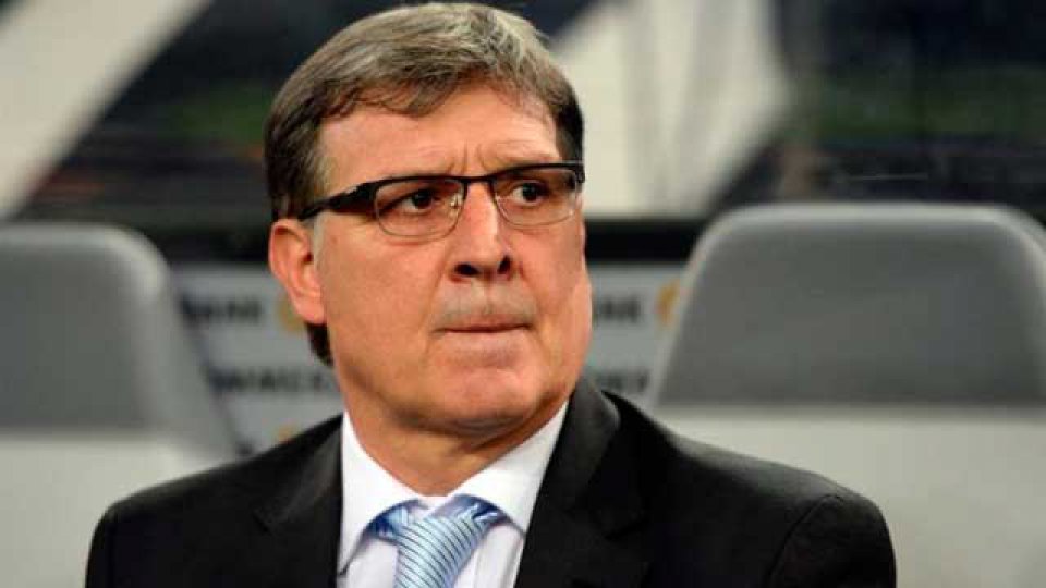 El Tata eval&uacute;a el momento justo para convocar a Tevez.