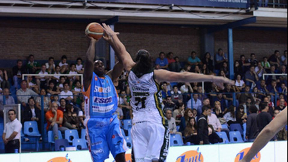 Sionista logró un resonante triunfo ante Atenas.