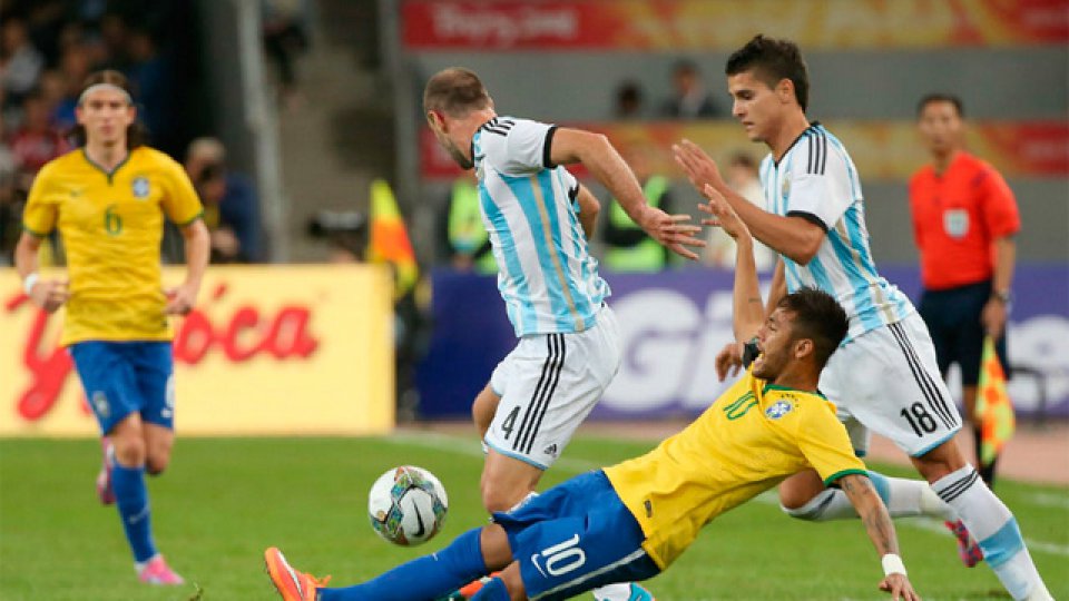 La Selecci&oacute;n no pudo con Brasil.