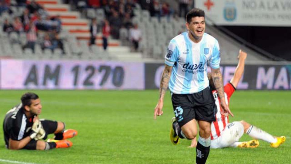 El entrerriano Bou lleg&oacute; a los 7n goles en el torneo.