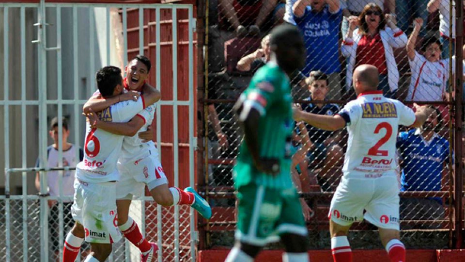 El Globo no pudo con el Verde y marcha último en la Zona B.
