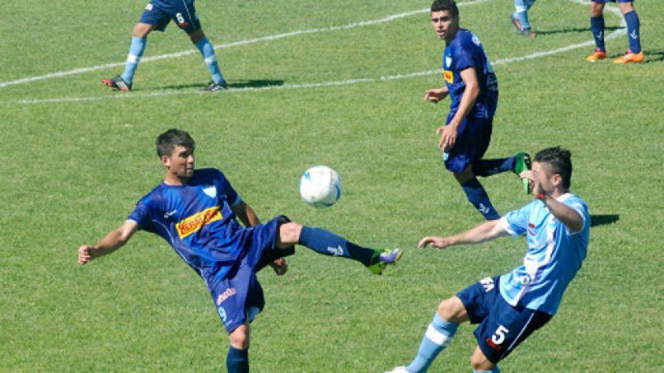 El Lobo se alzó con el clásico desde los penales.