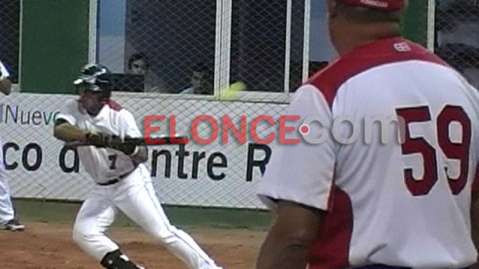 Inició la fiesta del Sóftbol en la capital entrerriana.