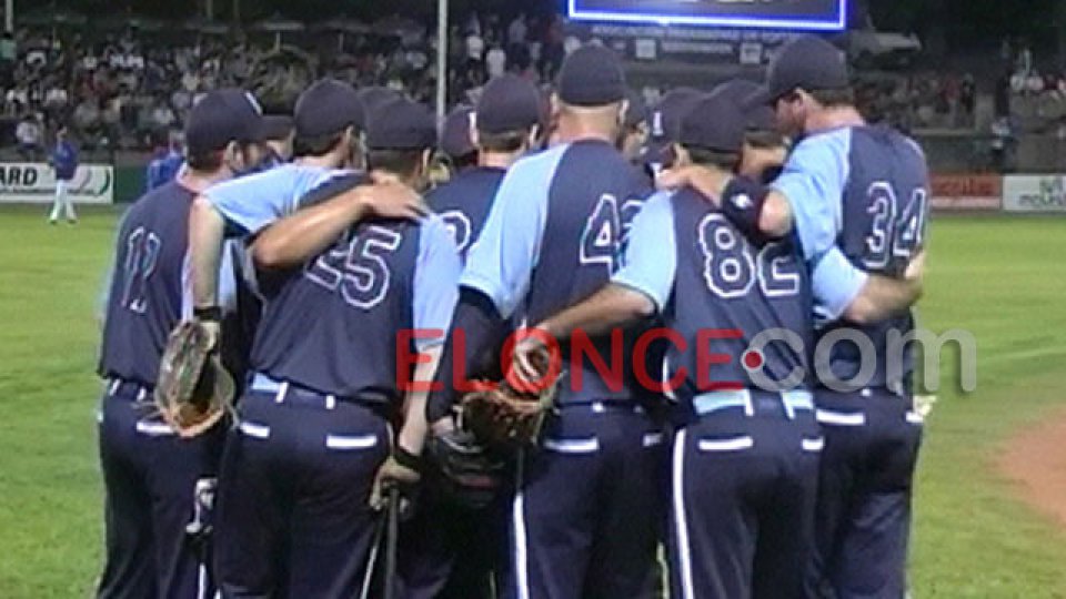 Inició la fiesta del Sóftbol en la capital entrerriana.