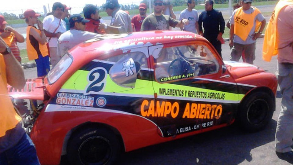 Cisnero gritó campeón en el TC 850 una fecha antes del final.