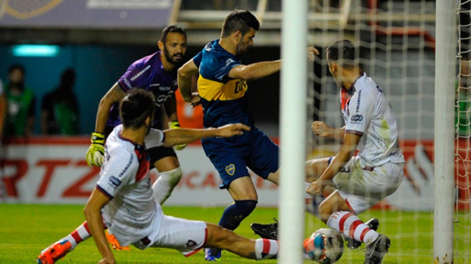 Gigliotti define para darle el triunfo a Boca.
