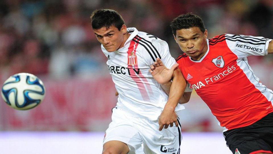 River apunta a los dos frentes y a estirar su invicto.