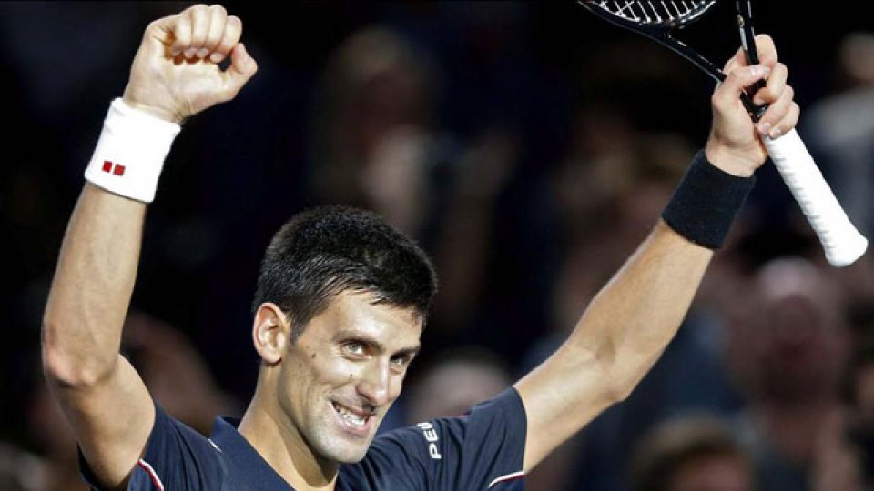El serbio retuvo el título en Paris Bercy.