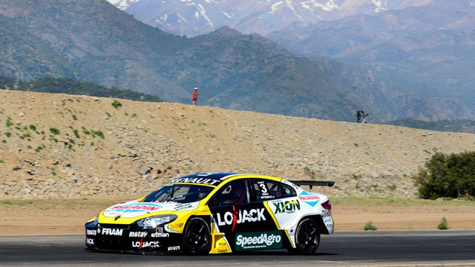Pernía se quedó con la clasificación del Súper TC2000 en Codegua.