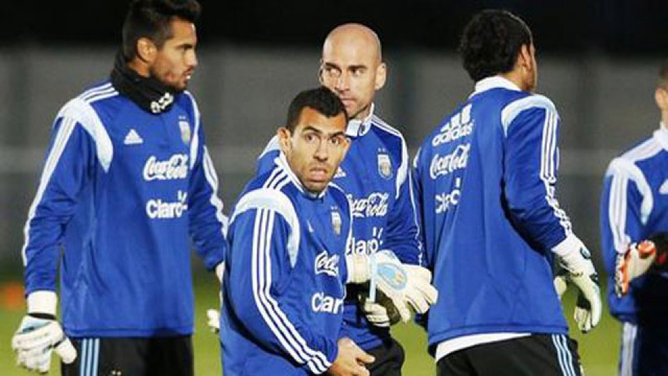 T&eacute;vez no ser&aacute; titular hoy, pero tendr&aacute; minutos en cancha.