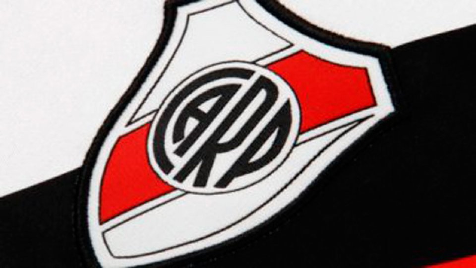 El Millonario dio a conocer la indumentaria suplente.