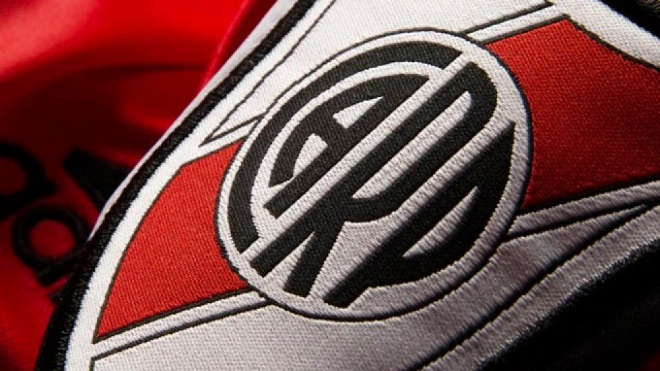 El Millonario dio a conocer la indumentaria suplente.