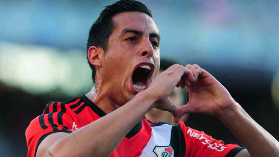 Funes Mori, de cabeza, abrió el marcador en el Monumental.