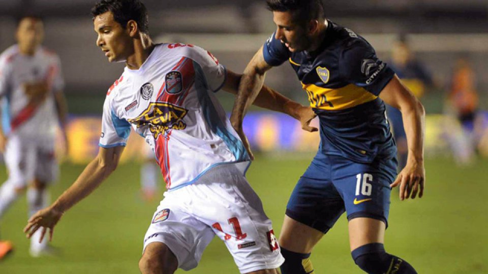 El Xeneize no pudo subirse al último tren de la ilusión.