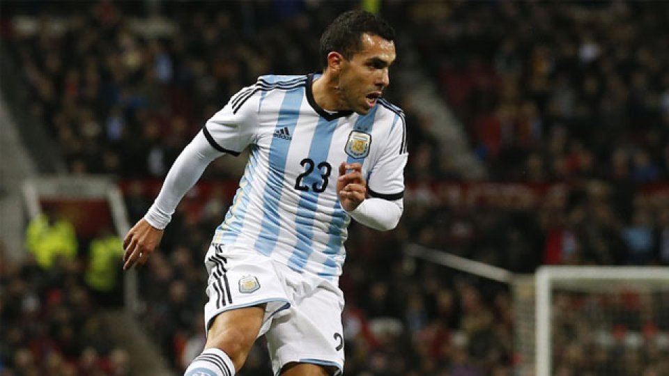 Tevez ingresó en el complemento.