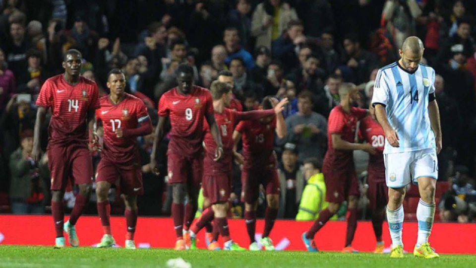 Portugal festejó sobre la hora.
