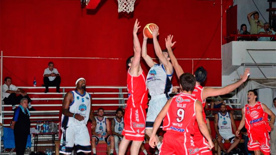 Echagüe no pudo con La Unión y perdió 85 a 78.