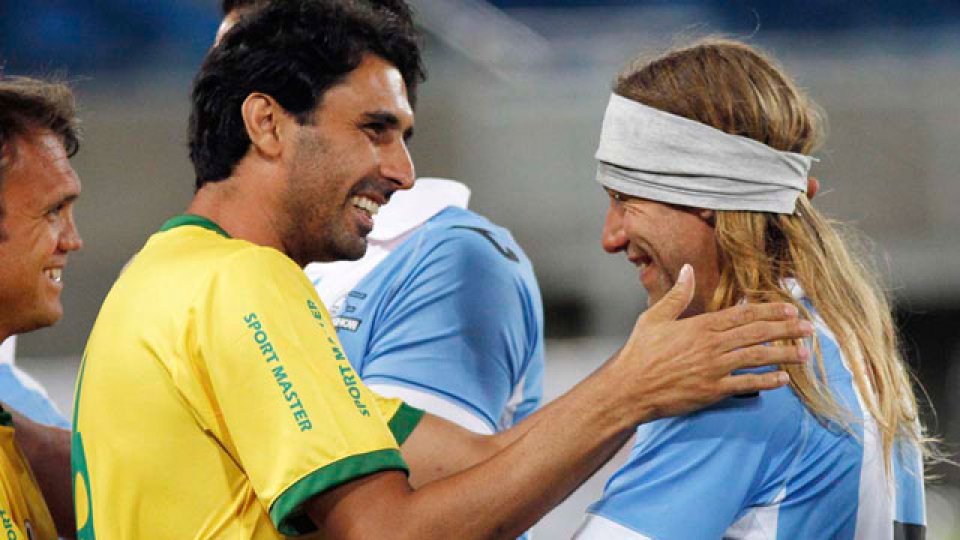 Cordone entró con la 7 en lugar de Caniggia.