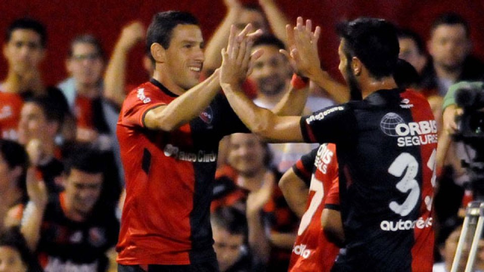 Arsenal derrot&oacute; a Newell's en Rosario.