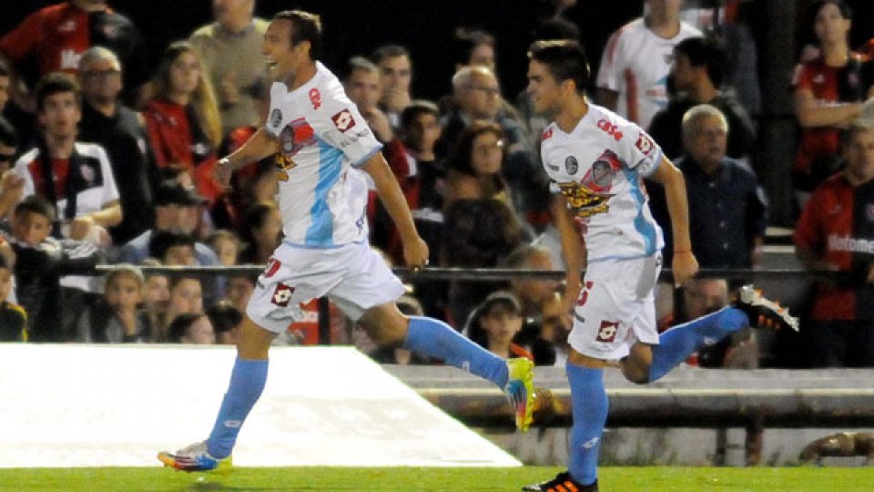 Arsenal derrot&oacute; a Newell's en Rosario.