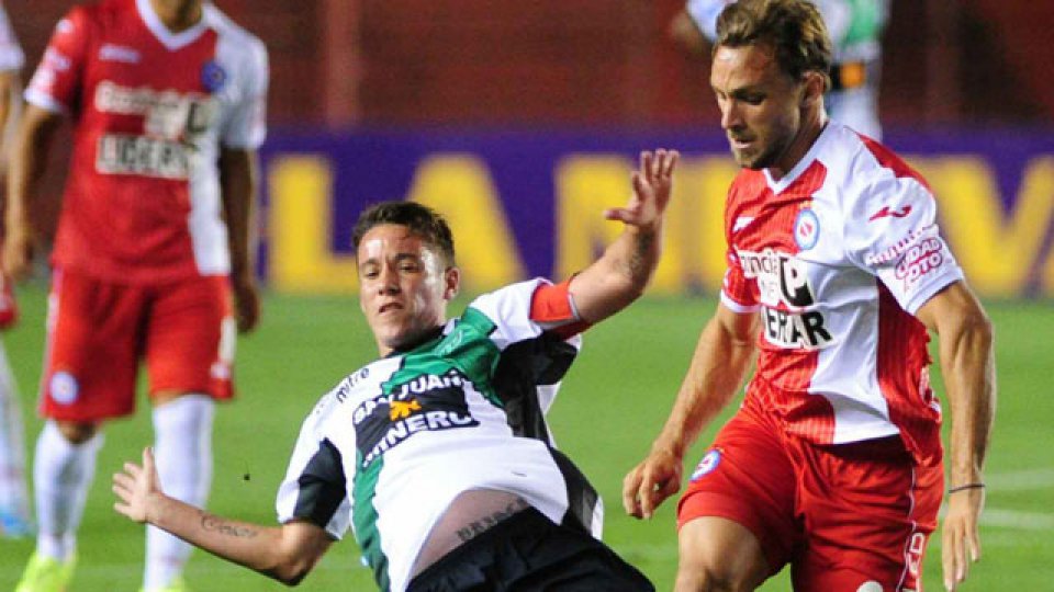 Argentinos ganó y sueña