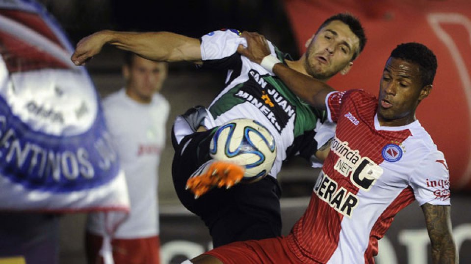 Argentinos ganó y sueña