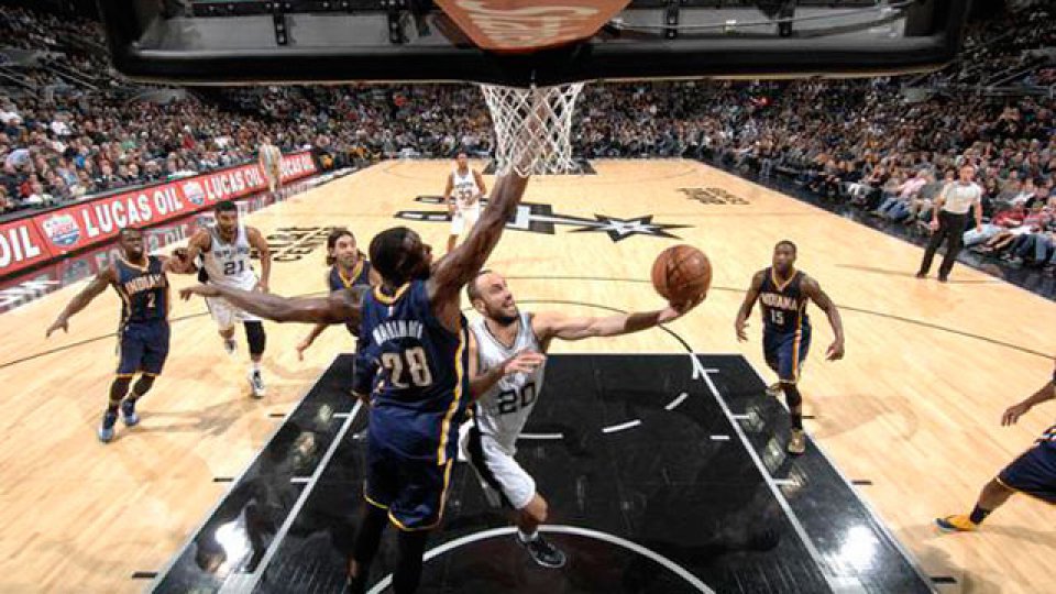 El bahiense fue el líder con 28 puntos en el triunfo por 106 a 100.