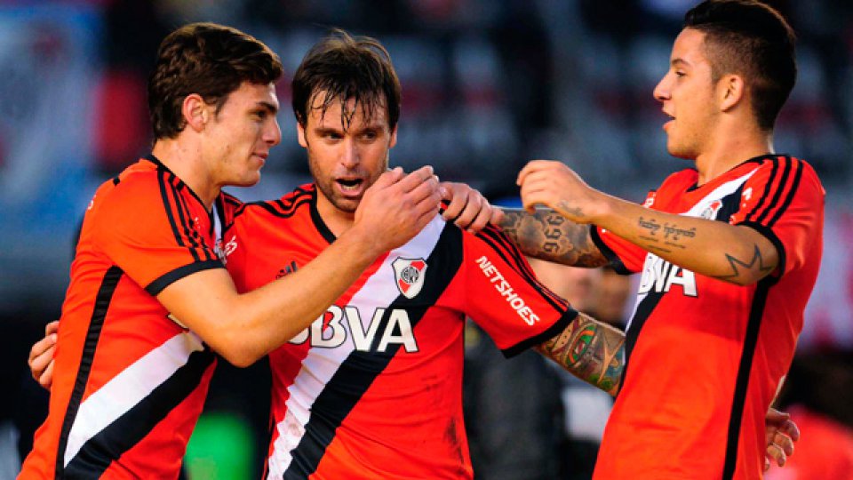 Gran victoria de River para seguir con vida en el campeonato.