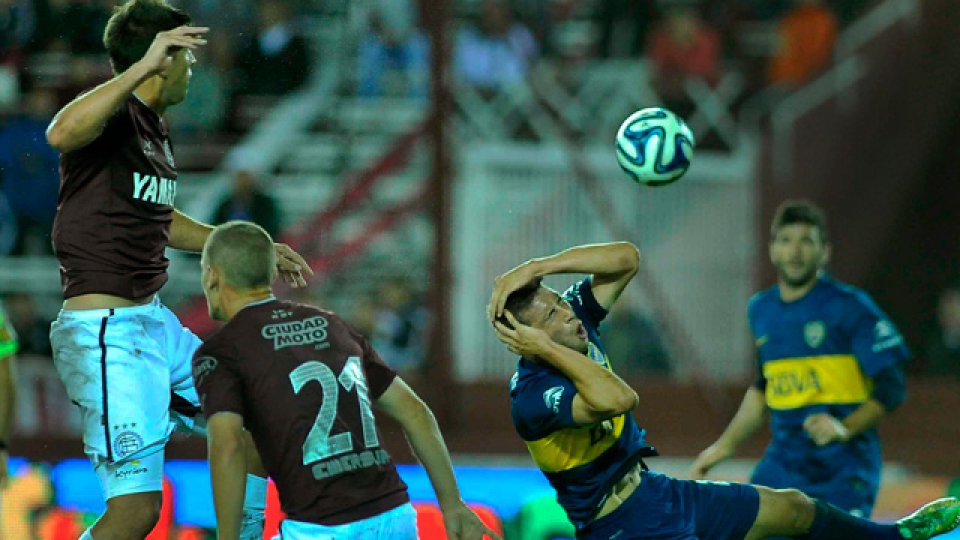 Boca se recuper&oacute;, lleg&oacute; al empate y baj&oacute; a Lan&uacute;s de la pelea.