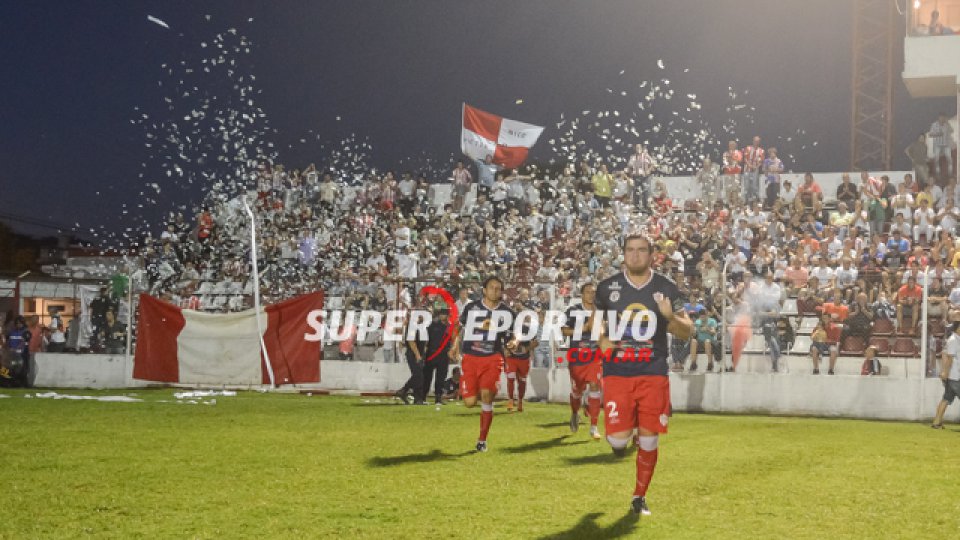Atlético Paraná superó por 2-0 a Sportivo Patria de Formosa.